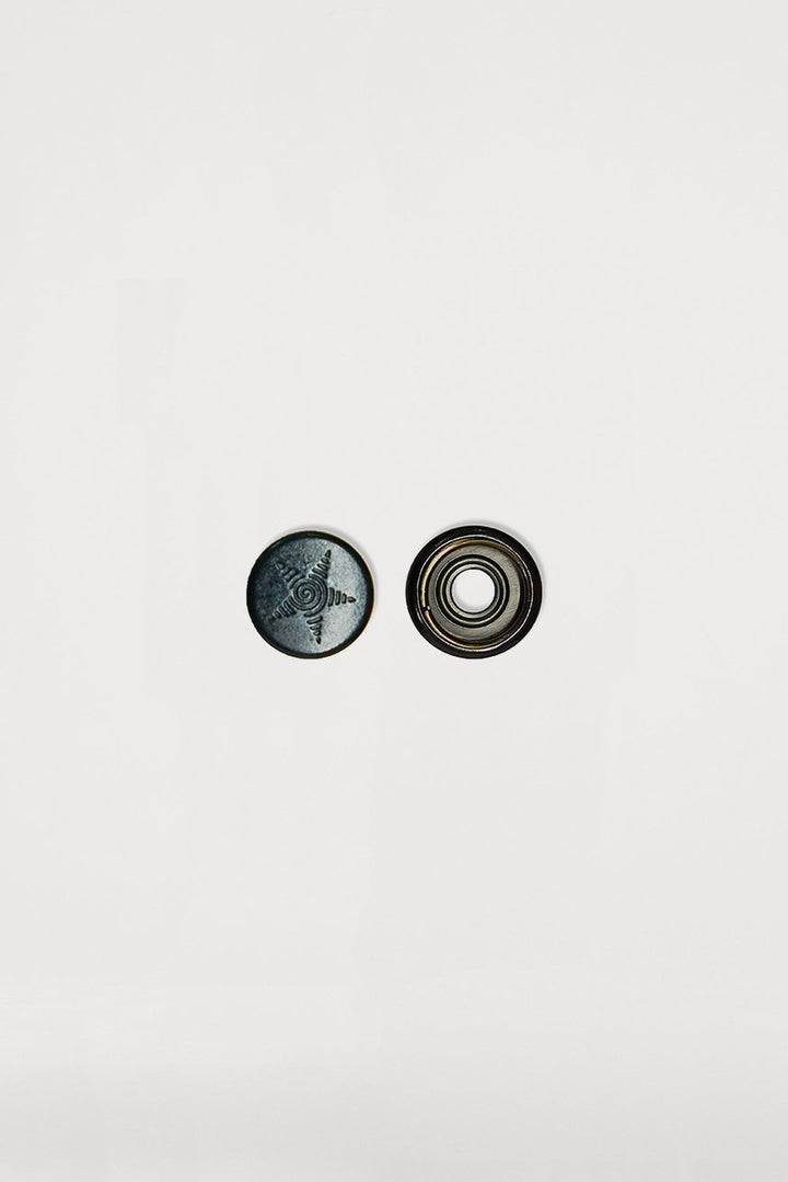 Πατήστε το κουμπί θηλυκό μαύρο (παλιό) - KOKADI